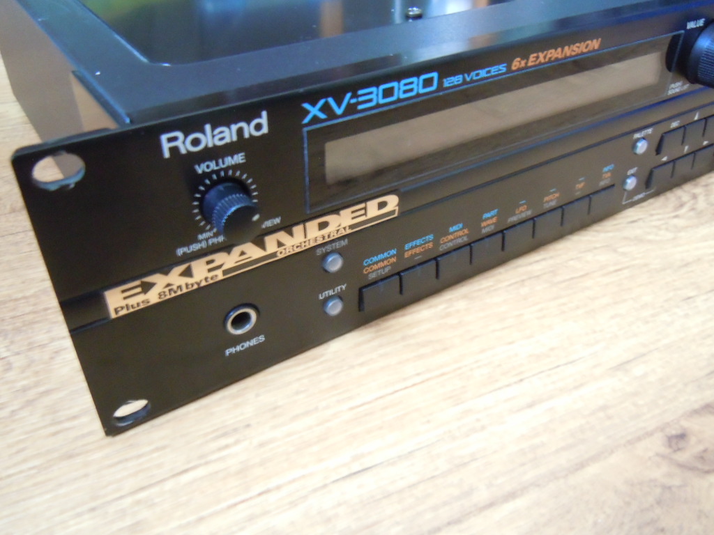 Roland-XV3080 ...